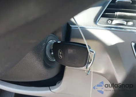 2017 Hyundai Sonata from USA, damaged, VIN 5NPE24AF9HH572001